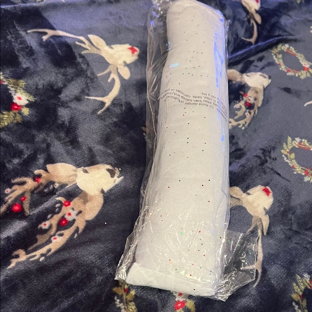 Vintage Glitter Snow Blanket - White